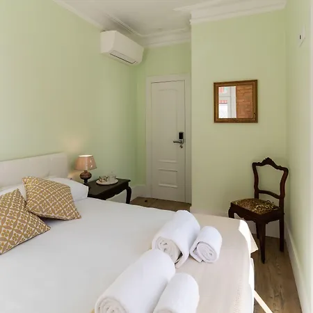 1898 & 3* Lisboa